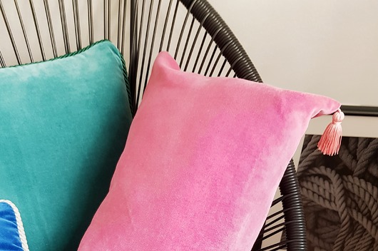 Poduszka Lovely Pink  Color For Home