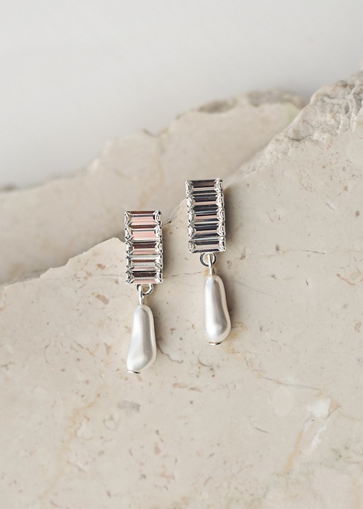 Biżuteria ślubna Kolczyki Ślubne Bagietki z Perłą Modern Glamour ROSIE