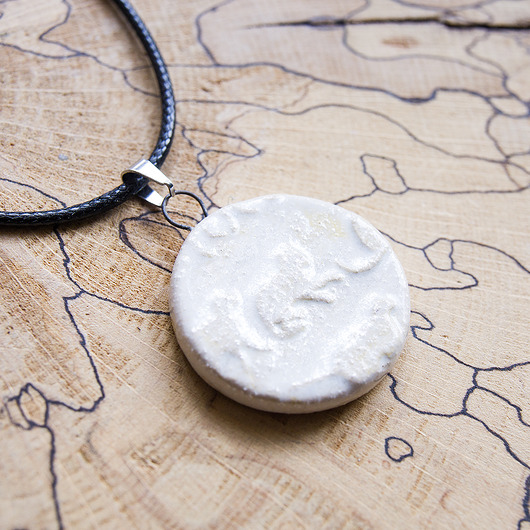 naszyjniki - inne Naszyjnik ceramiczny koty perłowe