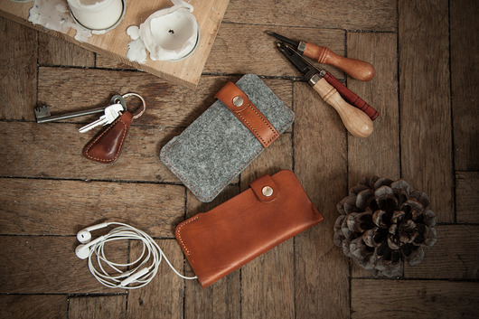 Etui na telefon skórzano-filcowe Cotton Badger