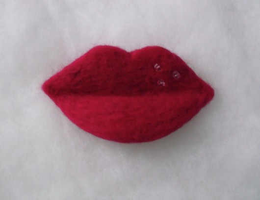 Brosza LIPS. Sylwia Szefer
