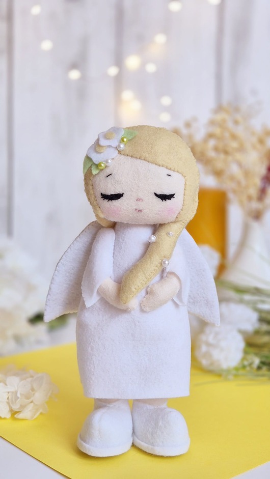komunia - pozostałe Figurka Aniołek - Pamiątka Pierwszej Komunii