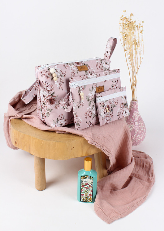 kosmetyczki Komplet 3 kosmetyczek wodoodpornych KWIATY