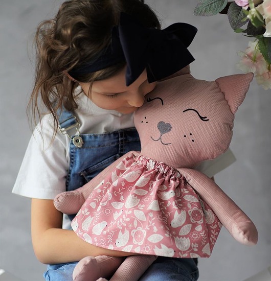 Przytulanka kot w sukience Atelier Malego Designu
