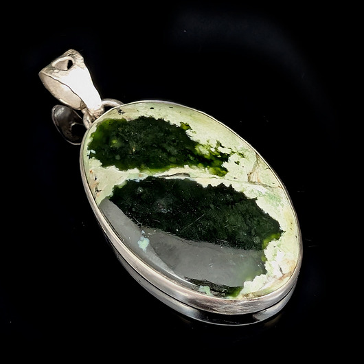 wisiory Chalcedon chromowy