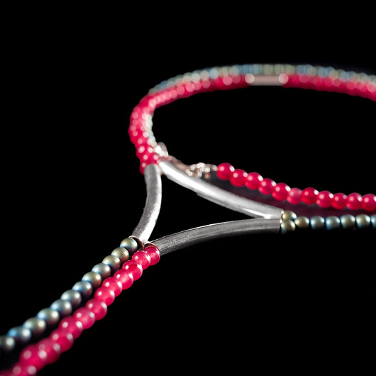 wisiory Naszyjnik z jadeitem i hematytem. [SN22]