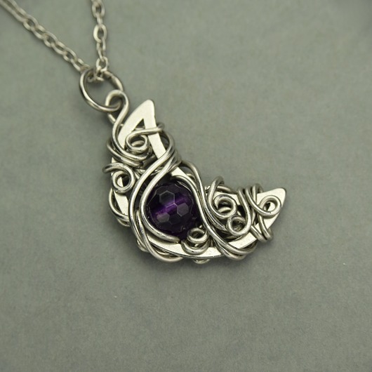 wisiory Wisiorek księżyc fioletowy ametyst wire wrapping