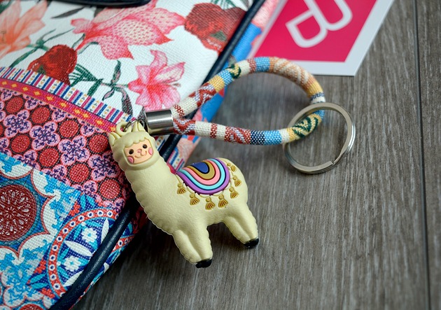 breloki Brelok do kluczy boho LAMA  titicaca