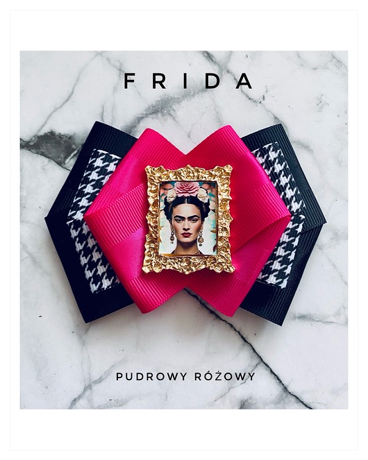 broszki Nowa Kolekcja  Brosz FRIDA  z miniaturowym obrazem