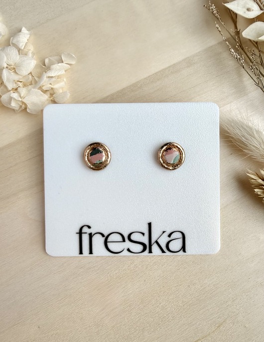 kolczyki z masy plastycznej Kolczyki Kółka z ramką ze złotem  - limitowana kolekcja English Garden