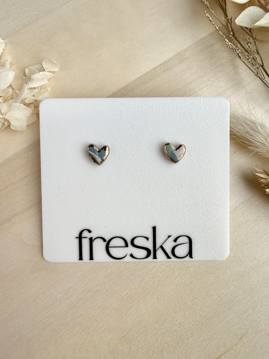 kolczyki z masy plastycznej Kolczyki Serduszka ze złotem - limitowana kolekcja English Garden