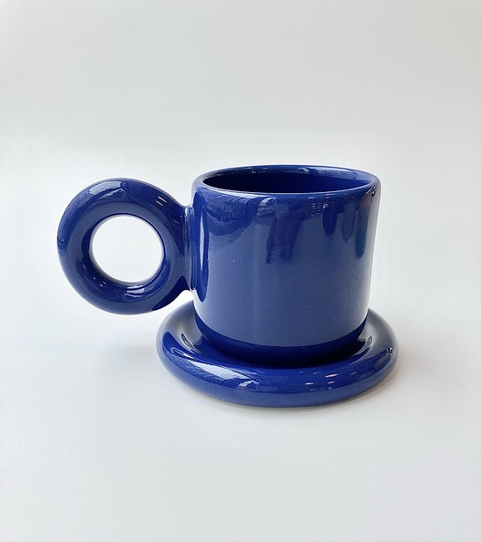 kubki Kubek Cobalt /300ml/ze spodkiem.  Z serii Good Vibes