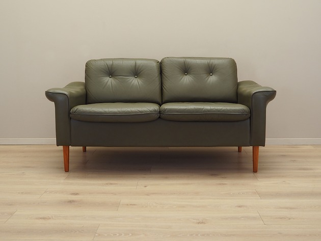 sofy i szezlongi Sofa skórzana zielona, duński design, lata 70, produkcja: Dania