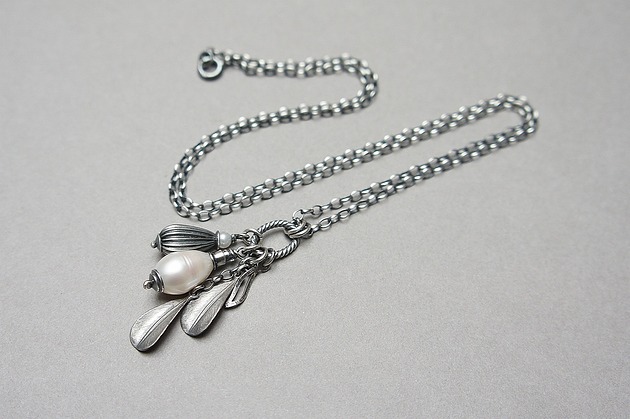 srebrne naszyjniki Perłowe listki  vol.2 - naszyjnik