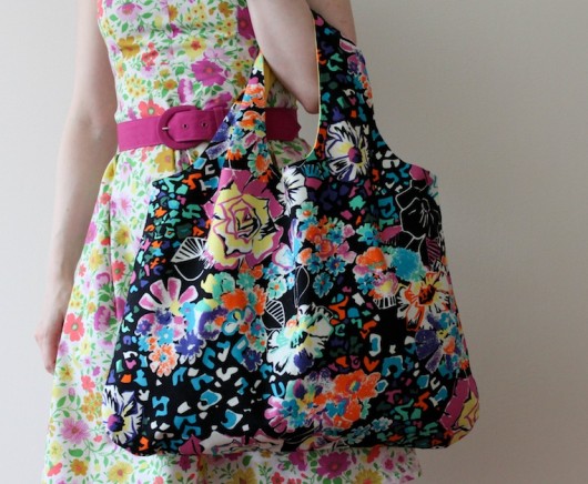 Eko torba na zakupy CRAZY BLACK FLORAL longredthread