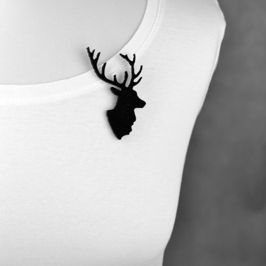 FeltDeer 3 felt label