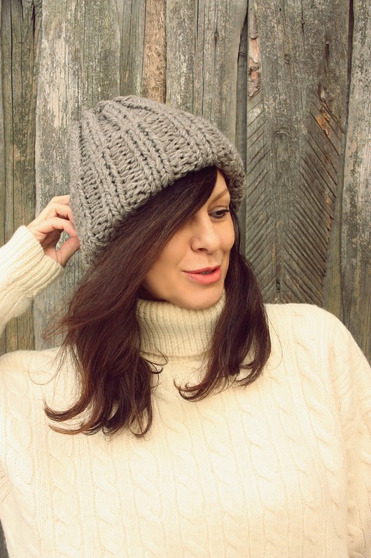 czapki damskie Czapka beanie handmade beż