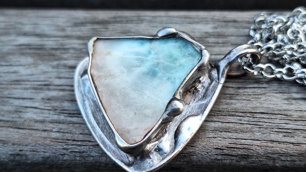 wisiory Larimar na surowo - wisiorek