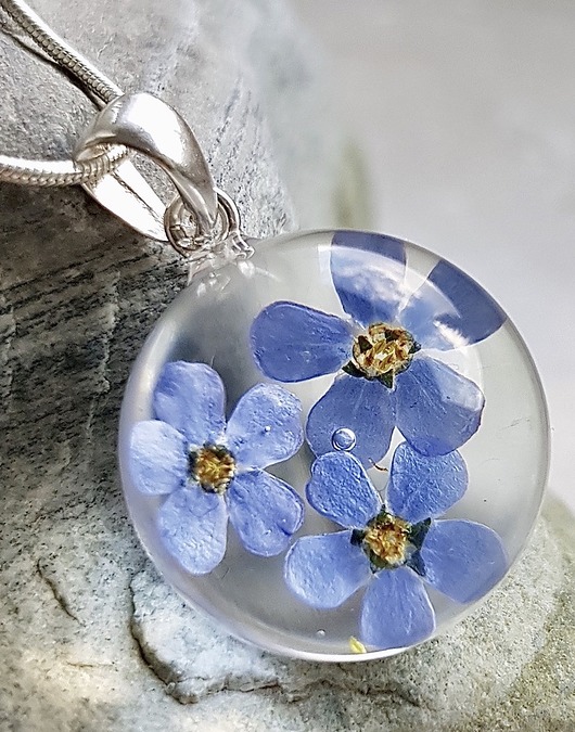 naszyjnik z niezapominajką Grol Jewellery