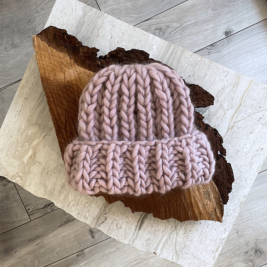 Czapka chunky pale pink  / handmade woolissocool