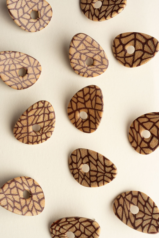 kolczyki z masy plastycznej Wiszące sztyfty w paski