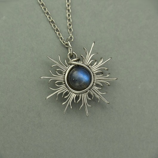 wisiory Wisiorek słoneczko niebieski labradoryt wire wrapping słońce