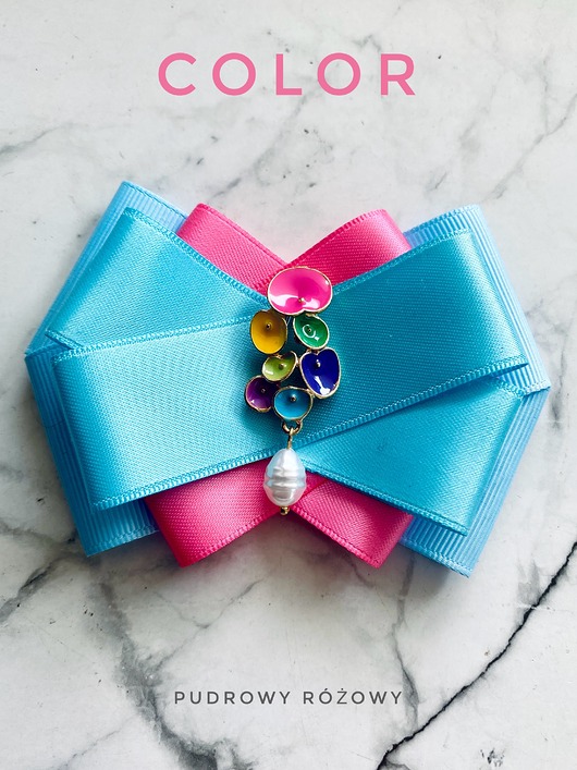 broszki Brosza z Kolekcji COLOR z kolorowymi kwiatkami i perłą