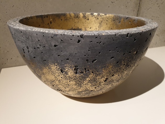 Misa betonowa GOLD Tesla Home Studio