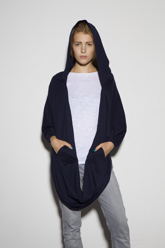 szale damskie Granatowy cienki kapturoszal Mnishkha
