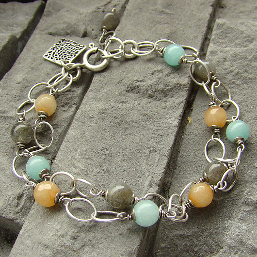 bransoletki z kamieni naturalnych Mieta, brzoskwinia, szarość - bransoletka