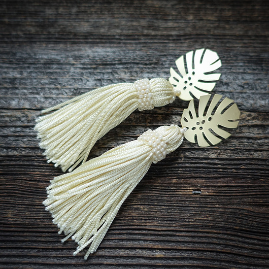 Liście monstery-kolczyki z chwostami. Mró Soutache