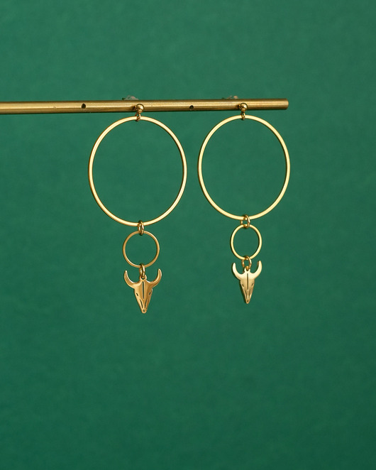 kolczyki pozłacane Złote kolczyki geometryczne z rogami