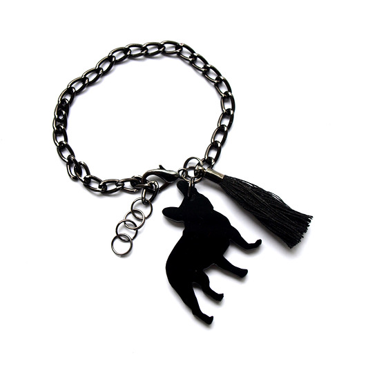 Czarny bulldog DWUKROOPEK