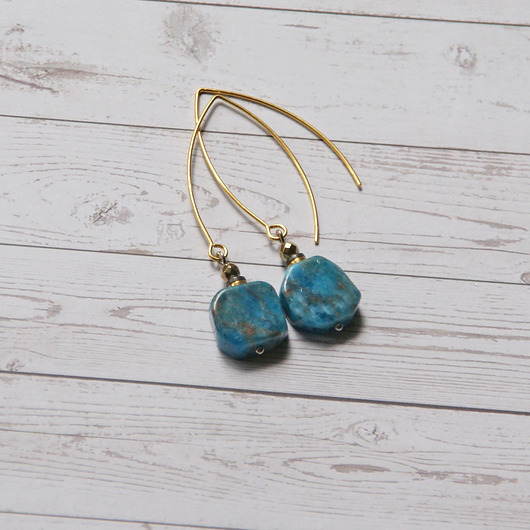 kolczyki z kamieniami UNIKATOWE kolczyki - apatyt