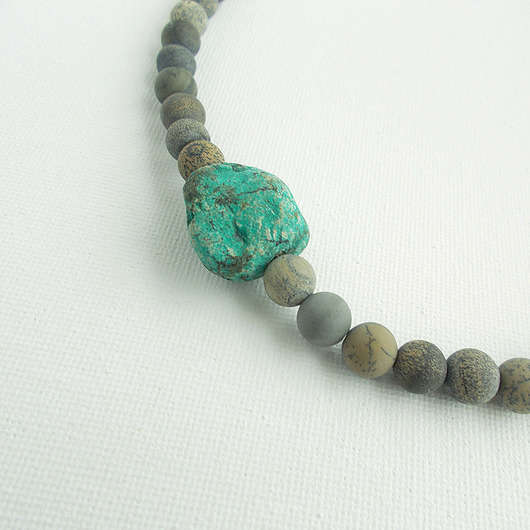 kolie Surowy Turkus i antyczny Jaspis Naszyjnik z detalem