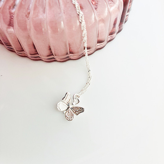 srebrne naszyjniki Naszyjnik z motylem, srebrny motylek, motyl