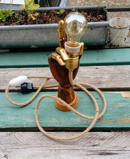 Lampka Ręka 09 miglancyk