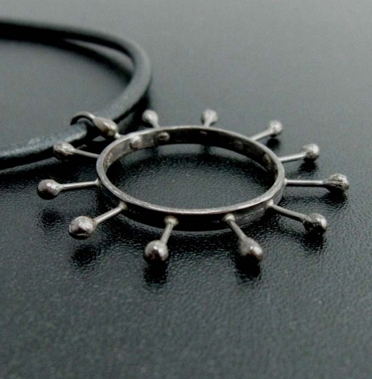 Black SUN Pracownia Neores