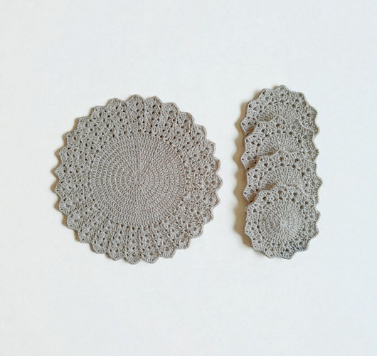 dekoracje świąteczne Elegancki komplet serwetek ze złotym lureksem 