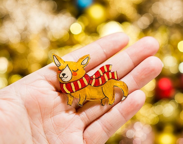 broszki Broszka z Corgim Maxem