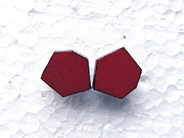 kolczyki drewniane Wkrętki Nieregularne czerwone