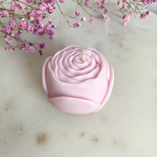 świeczniki i świece Świeca sojowa dekoracyjna "Flower" 58x40mm różowa