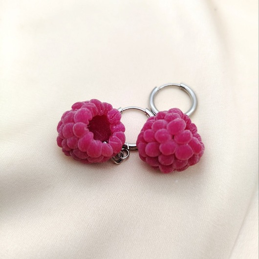 kolczyki z masy plastycznej Kolczyki z malinami handmade stal nierdzewna zapięcie angielskie
