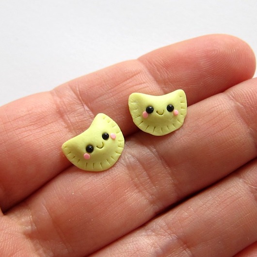 kolczyki z masy plastycznej Małe śmieszne kolczyki pierogi kawaii