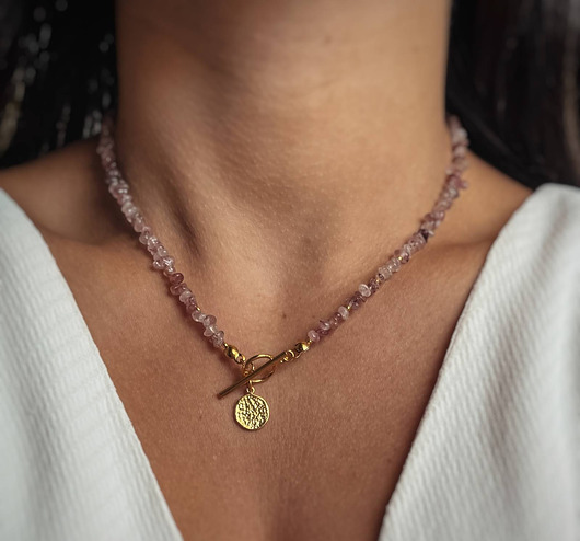 chokery Naszyjnik kamienie naturalne Kwarc Truskawkowy pozłacany toggle