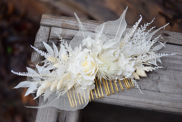 Ślubne ozdoby do włosów Biały,  grzebyk do włosów z suszonych i stabilizowanych kwiatów