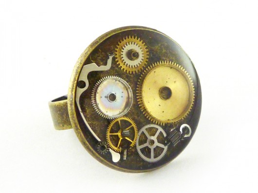 Steampunkowy pierścień Scradeus