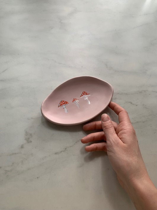 pojemniki na biżuterię Ceramiczna Miseczka na Biżuterię Różowa w Muchomory ze Srebrem