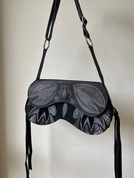 torby na ramię Skórzana czarna torebka motyl   ćma z upcyklingu