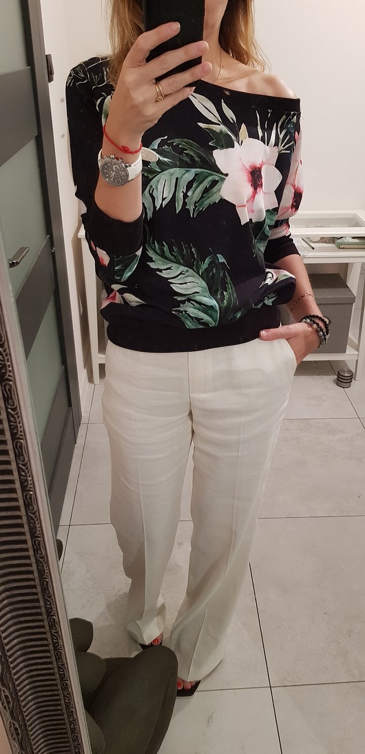 Bluza macco flowers czarna INTENSI